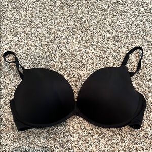 Victoria's Secret Black Bra DREAM ANGELS 36D Padded Demi Adjustable Straps